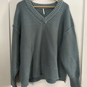 Women’s Sweater, Grey, Free People, Size XS but fits like a Medium